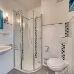 - Haus E, App 0e0906