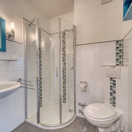 - Haus E, App 0e0906